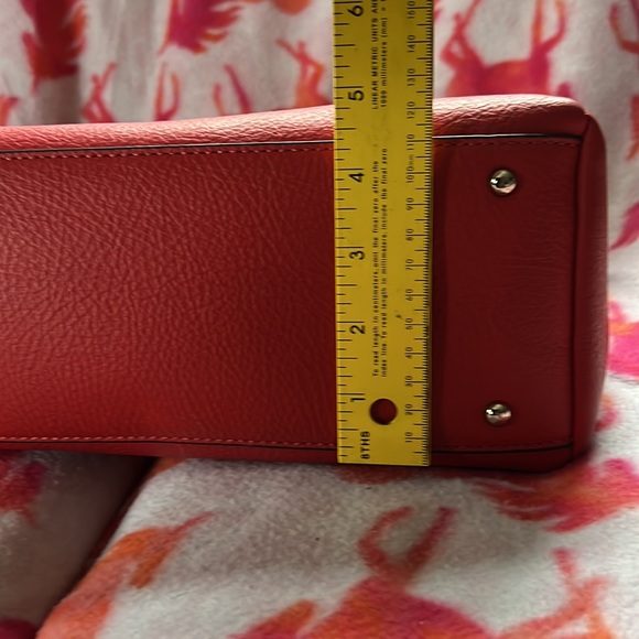 Candy Apple red guess tote bag - Picture 10 of 10